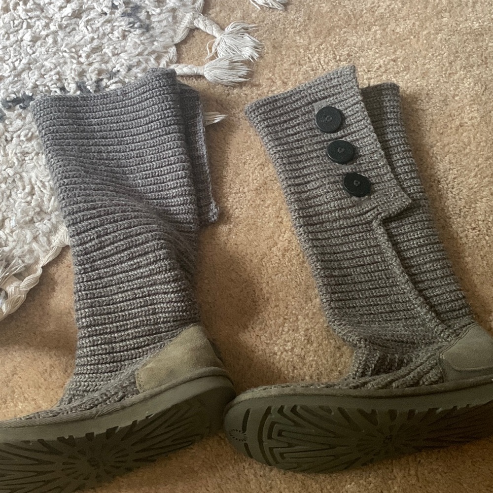 Womens classic cardy uggs